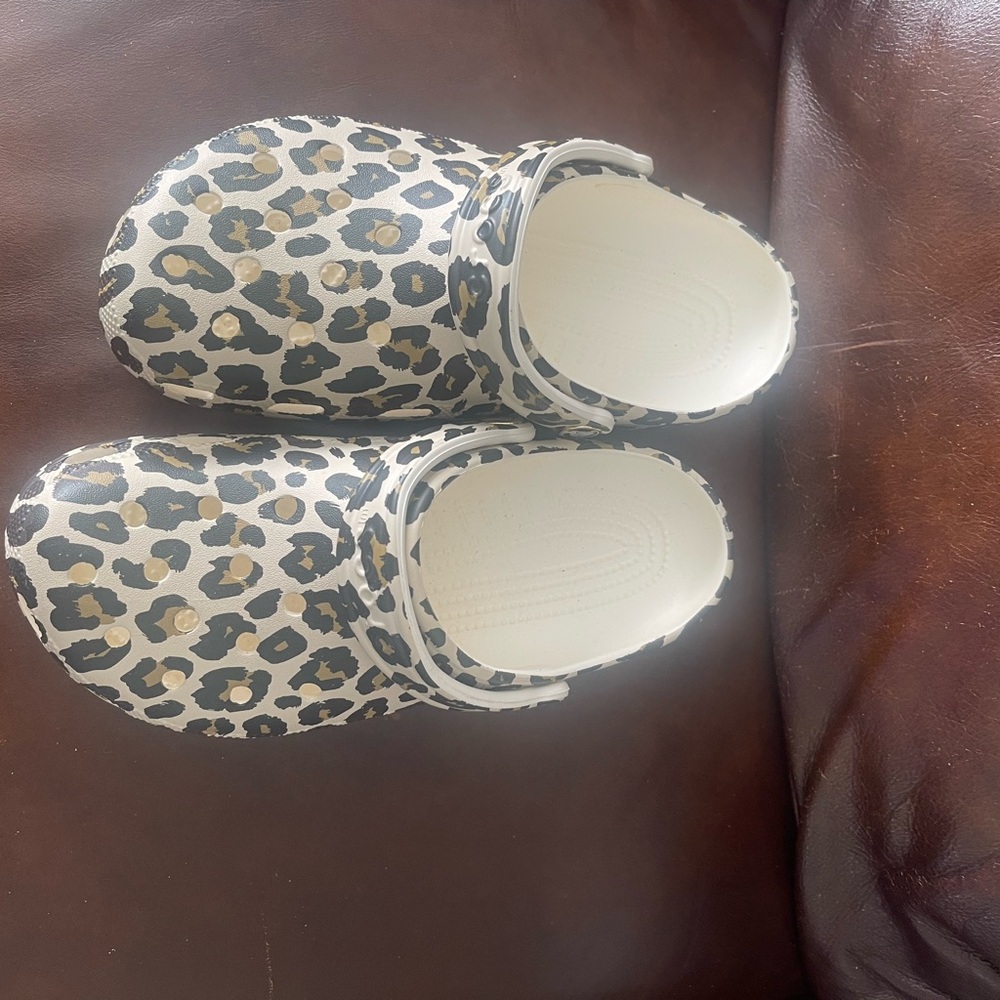 ⚜️CROCS CLASSIC WOMEN’s CLOG SZ 8 - Picture 4 of 8